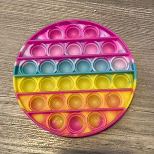 Rainbow pop it